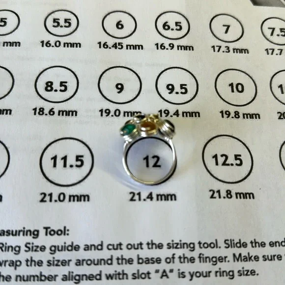 Silver ring - Picture 2 of 5